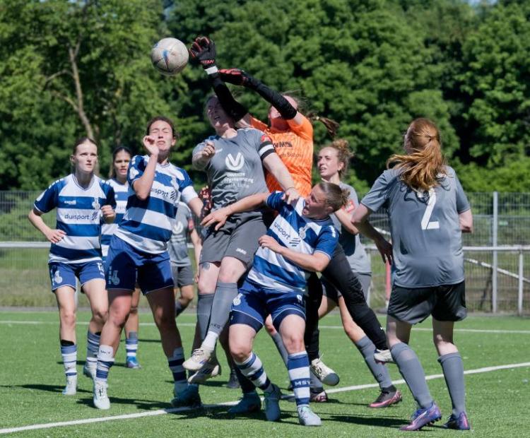 Am ersten Spieltag der Landesliga treffen die Zebras auf Arminia Klosterhardt