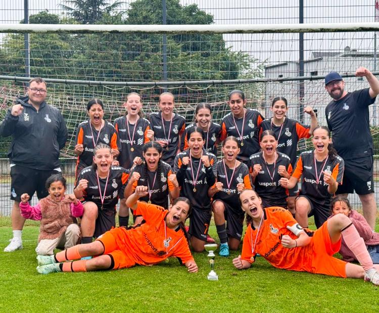 Die U15 des MSV schaffte in Düsseldorf den Turniersieg