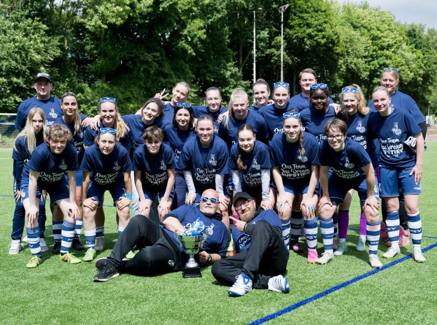 One Team - One Dream - Die Dritte feiert den Aufstieg in die Bezirksliga